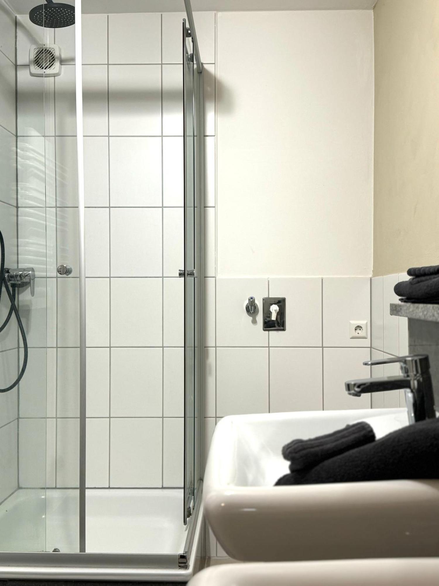 "City Chic Apartment" Im Gassen Gefluester ชเวบิชฮัลล์ ภายนอก รูปภาพ